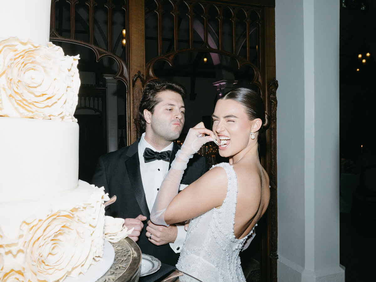 Emma + Joey Wedding Cake, Toasts, & Dances-Mariah Jones Photography-12