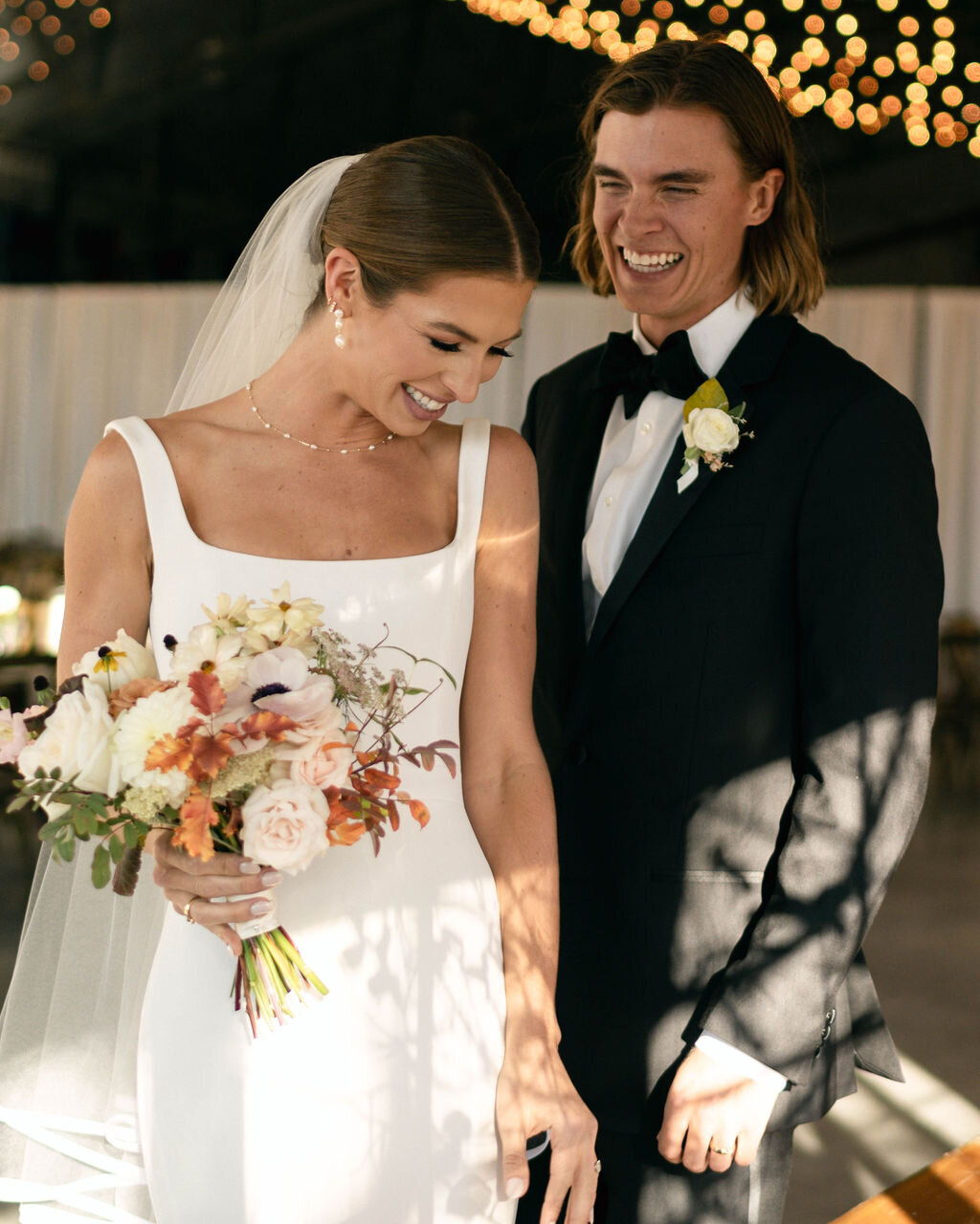 bride-groom-barn-wedding-diamond-cross