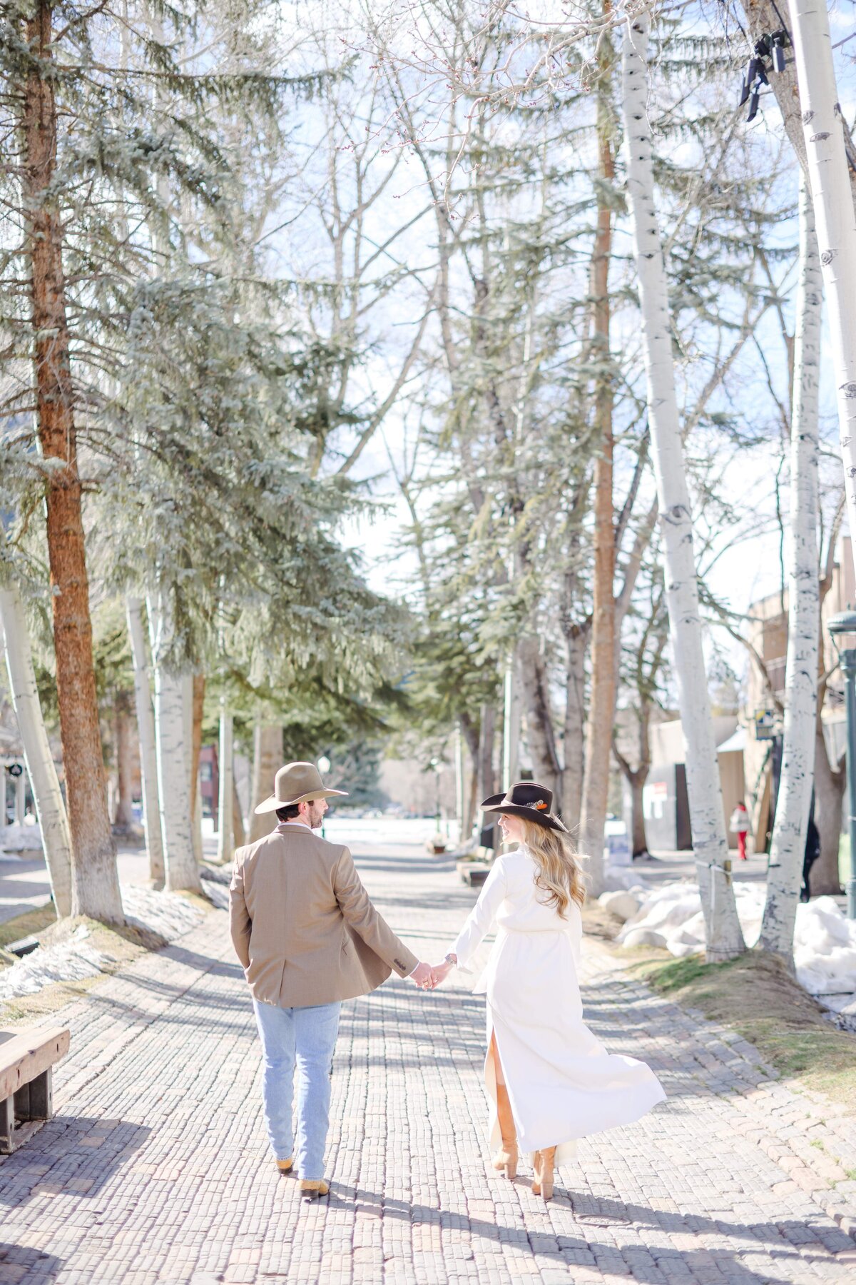 103-Aspen_Mountain_Engagements_Snowbeach_Aspen_Photographer_MaggShots_Photography (1)