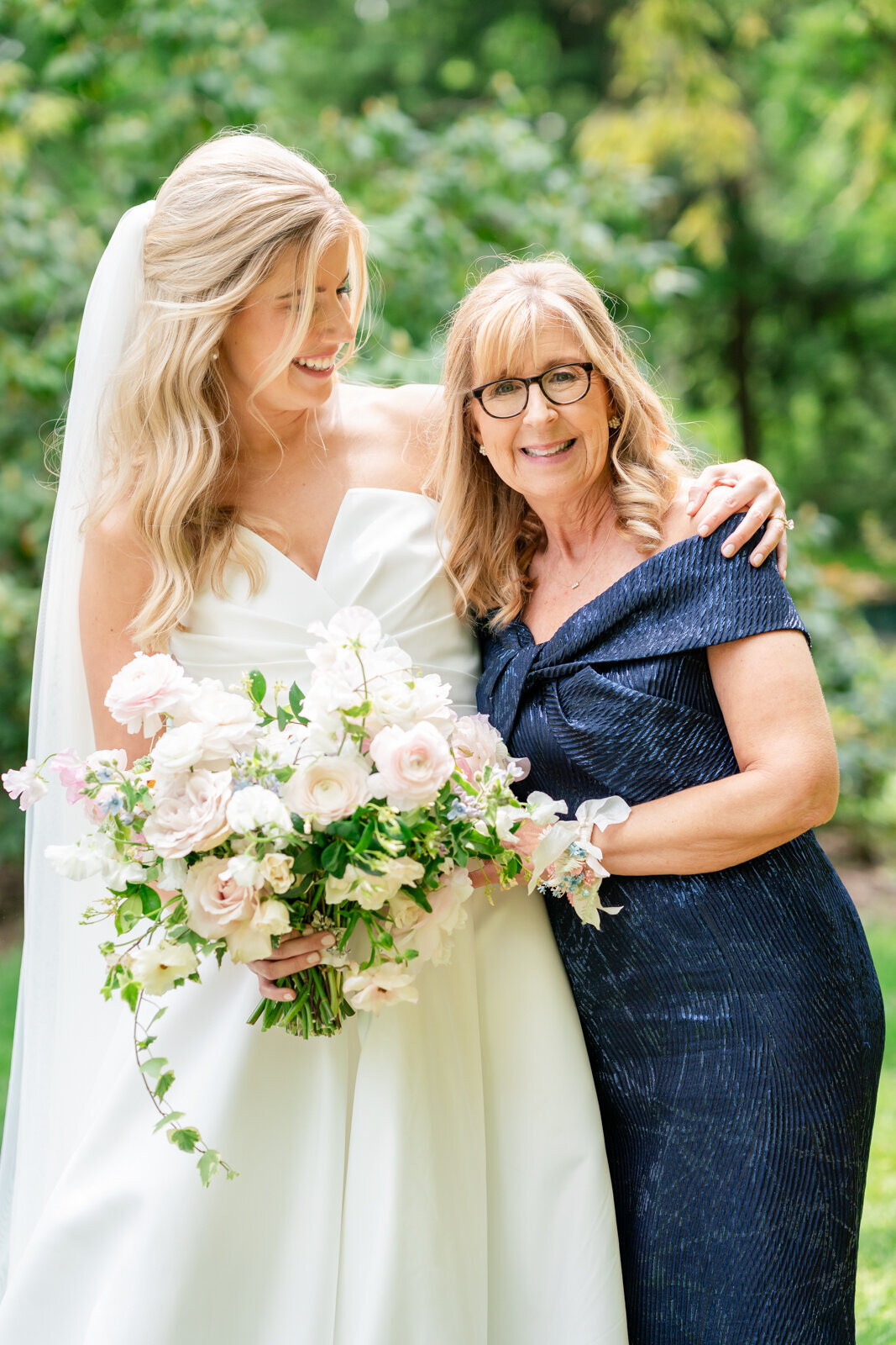 Grand Rapids Wedding Photographer JW Marriott640