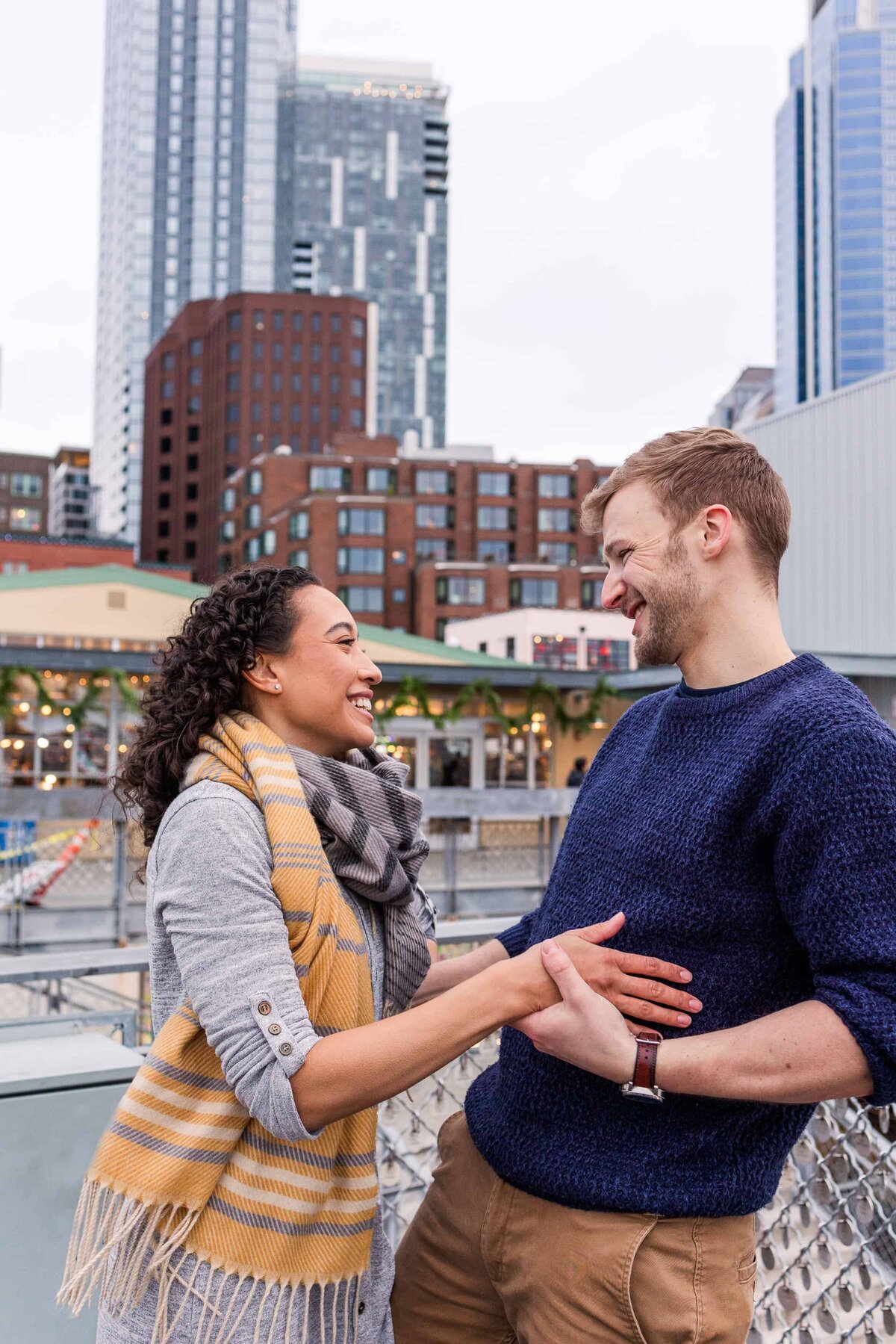 Pike-Place-Engagement-Session-Seattle-WA-Winter4