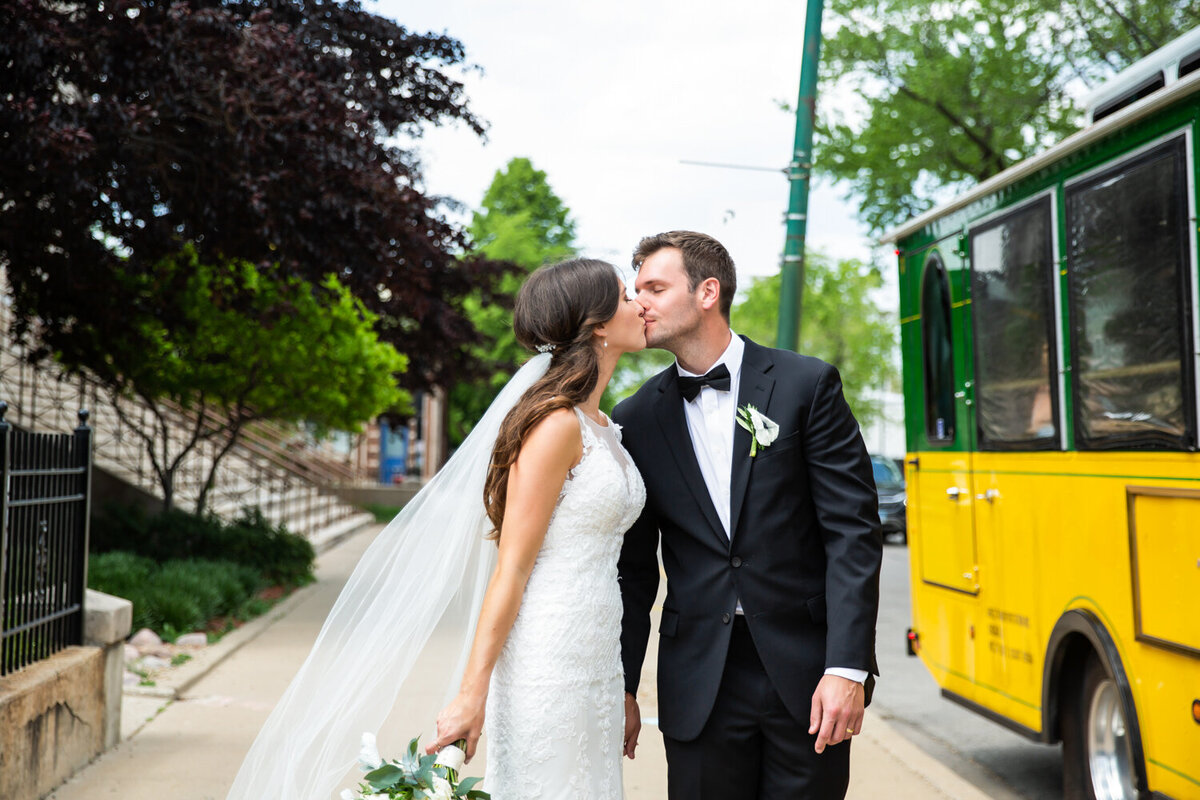 Chicago Wedding Photographer-TWA-Photographic-Artists-Capstone Occasions_Strickland_Augustyn_MS_JR-0362