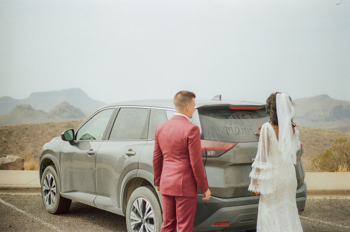Adventure-elopement-photographer-1