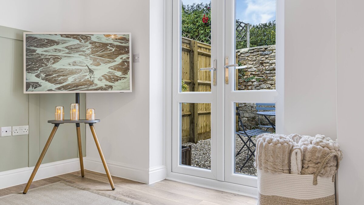 The Hideaway: Luxury 2 Bedroom Cottage