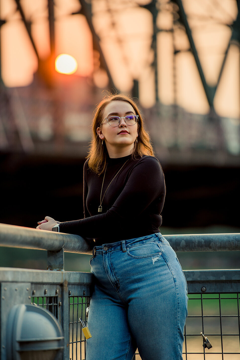 senior girl in sunset