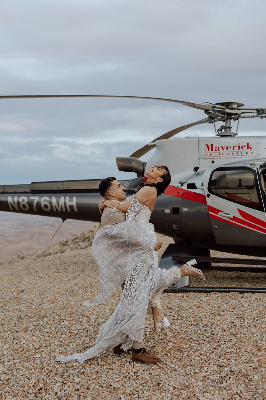 helicopter-elopement-143