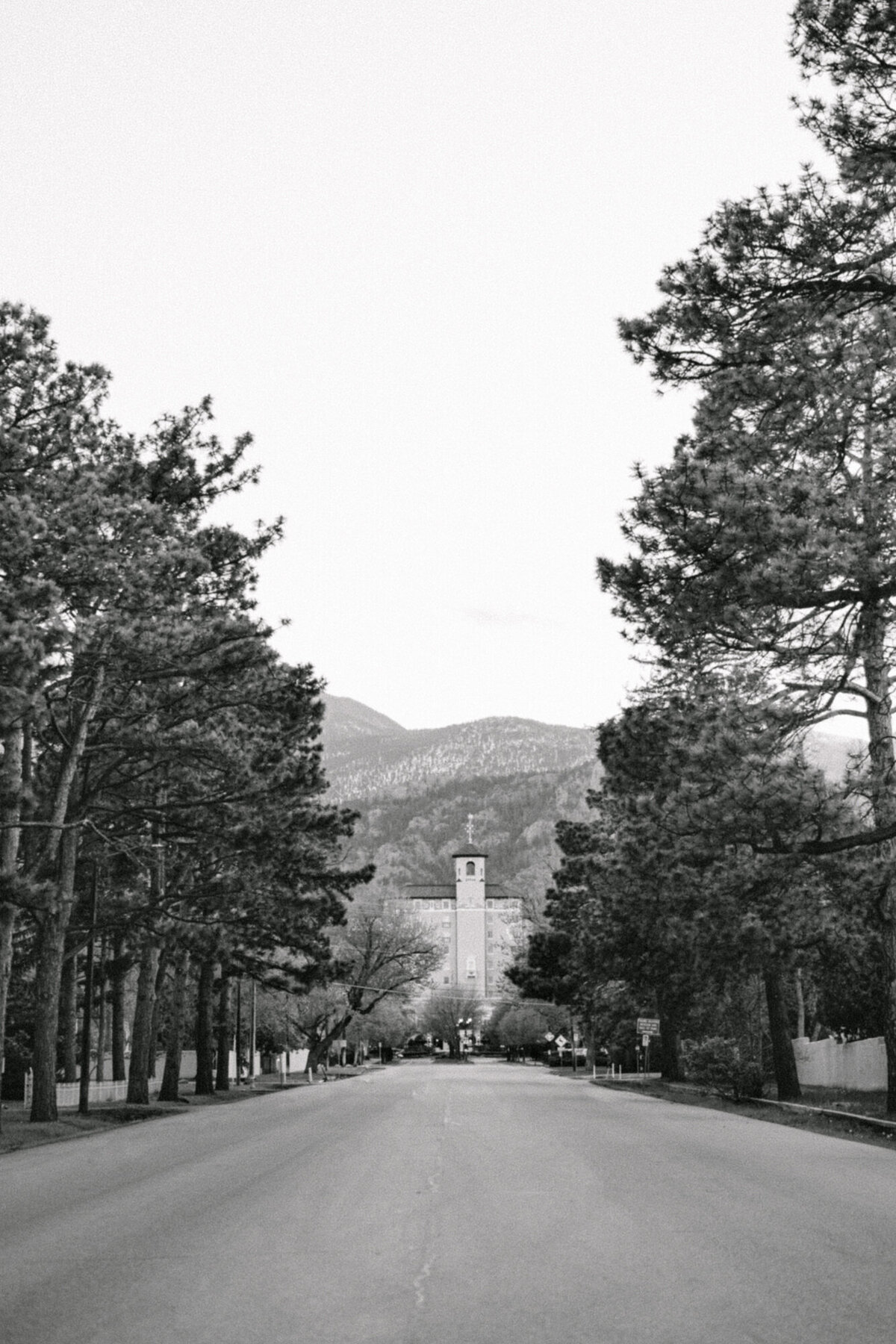 The_Broadmoor_Spring_Wedding_0002