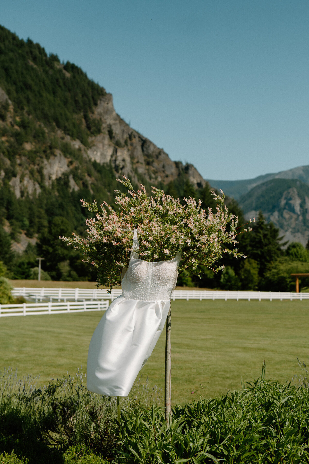 wind-mountain-ranch-wedding-14