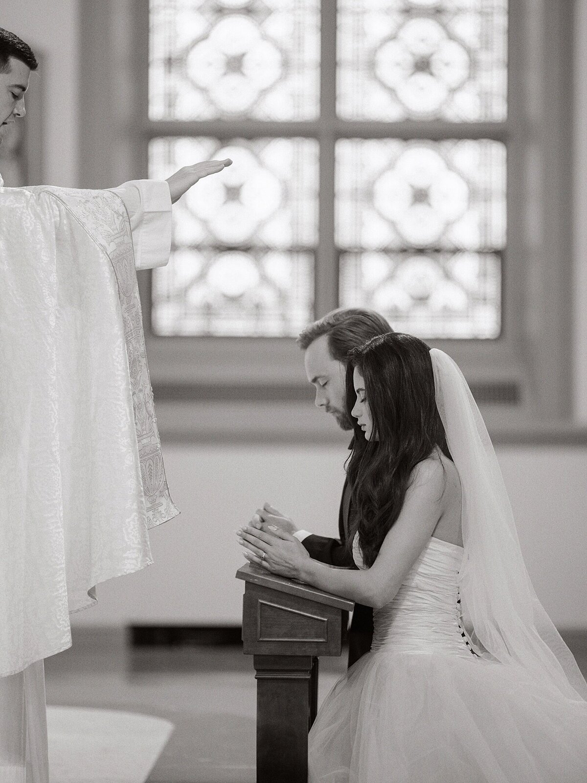 Catholic-Wedding-Photographers-in-Washington-DC-Colette-Lucille-Photography_0030