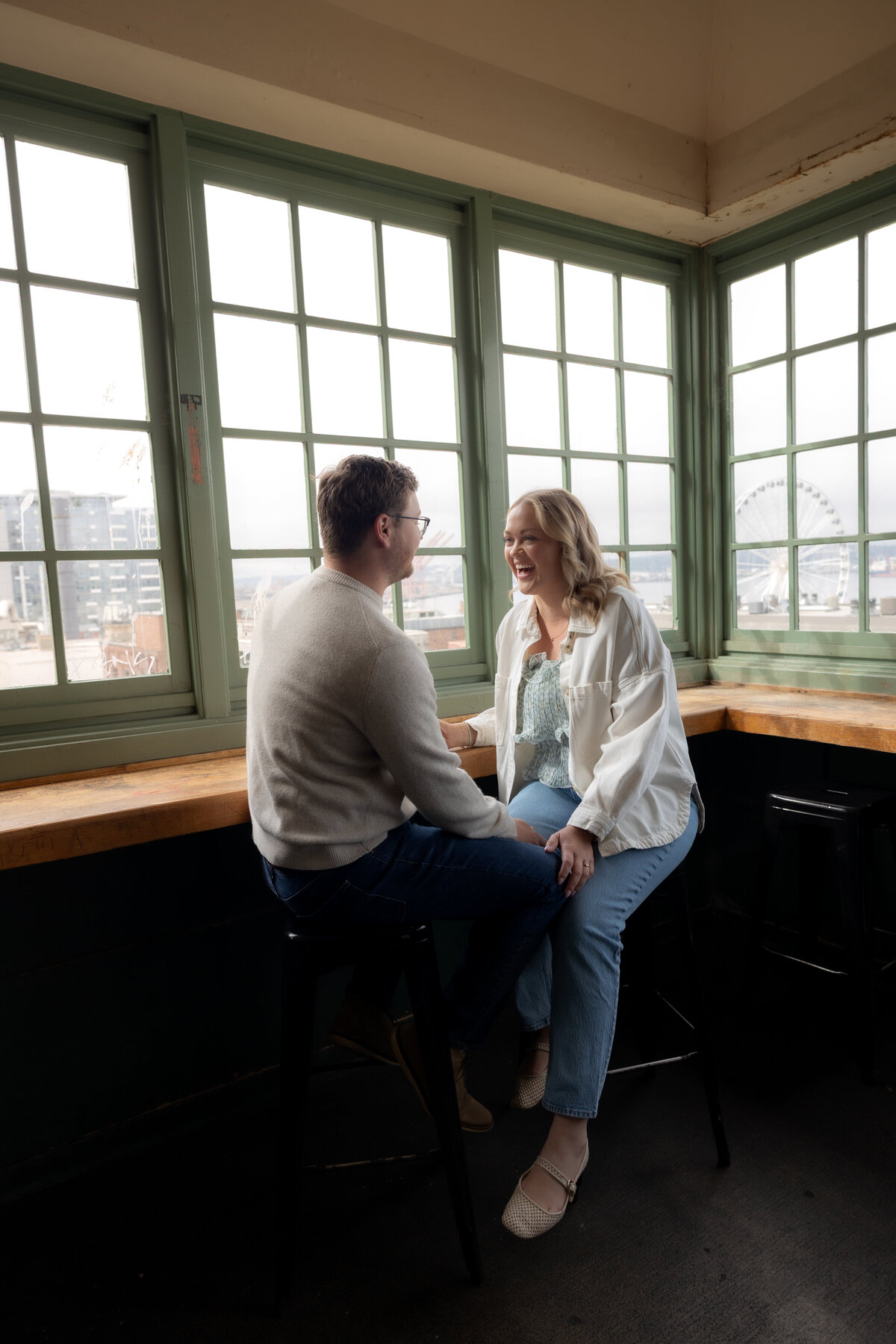 SeattleFerryCouplesPhotography19