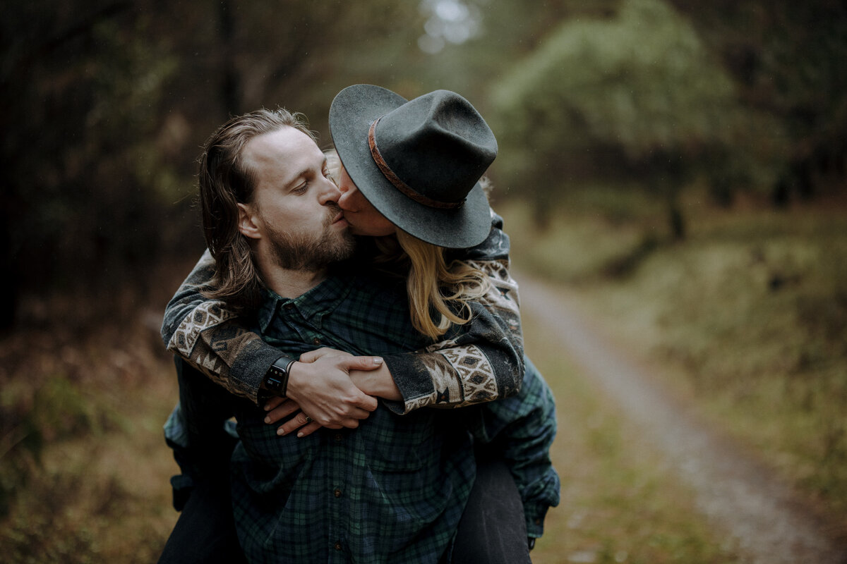 Blue-Mountains-Lake-Lyell-Wedding-Engagement-The-Beginning-Tazmyn-and-Chris0H3A0610