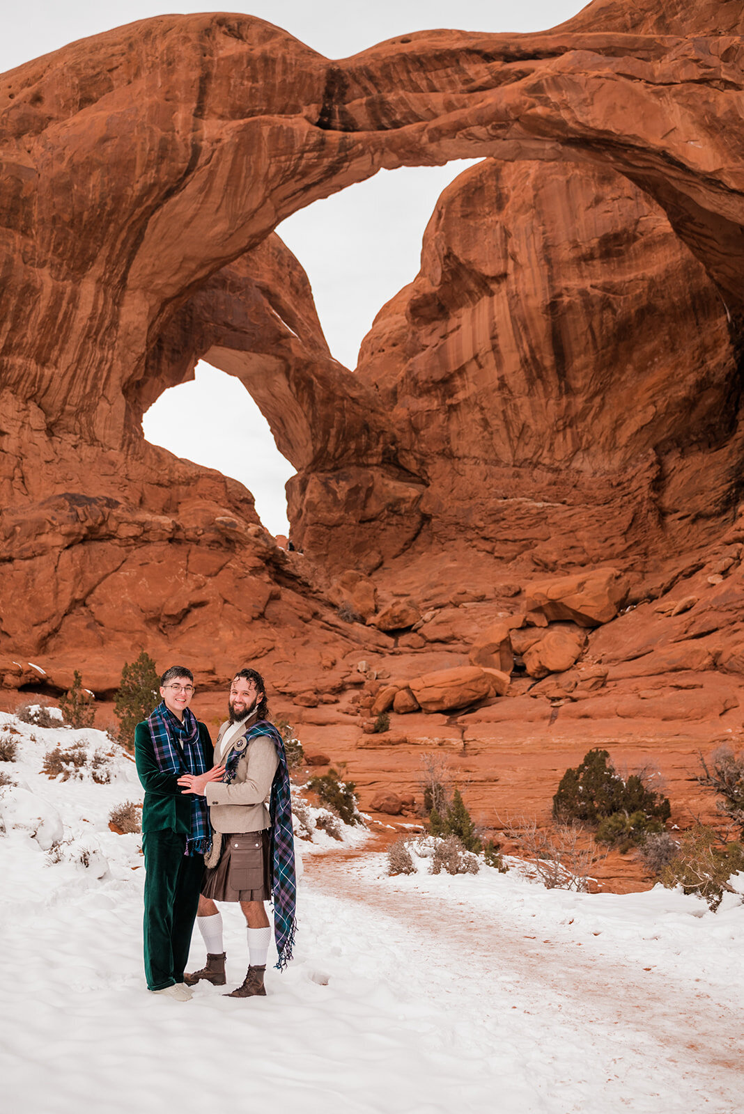 arches-national-park-intimate-wedding_0808