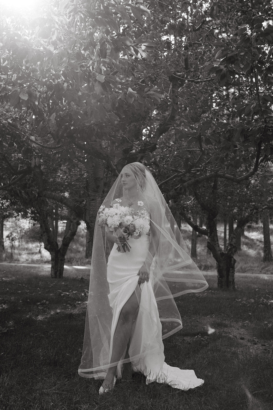 presley-gray-photo-whitefish-montana-luxury-wedding-1972
