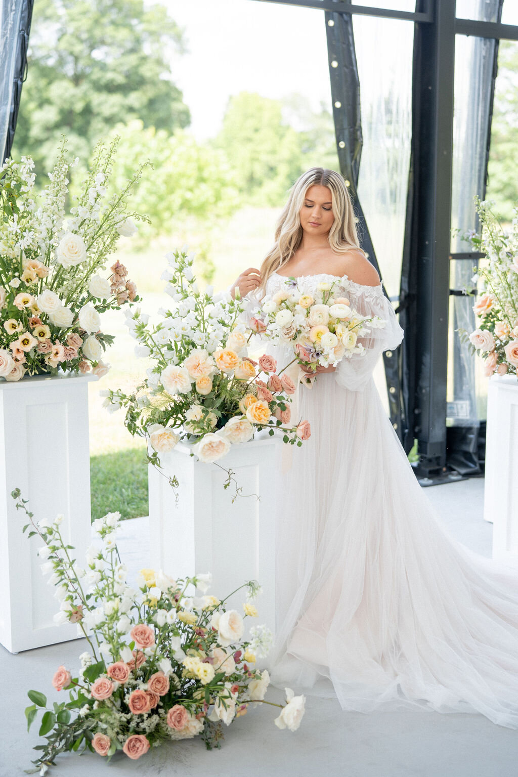 5-Indiana-Wedding-Flowers-Midwest-Clubhouse