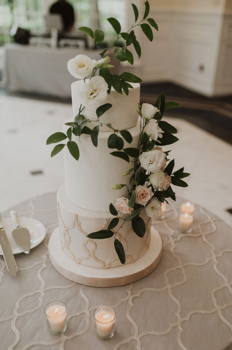 ann arbor wedding cake florist