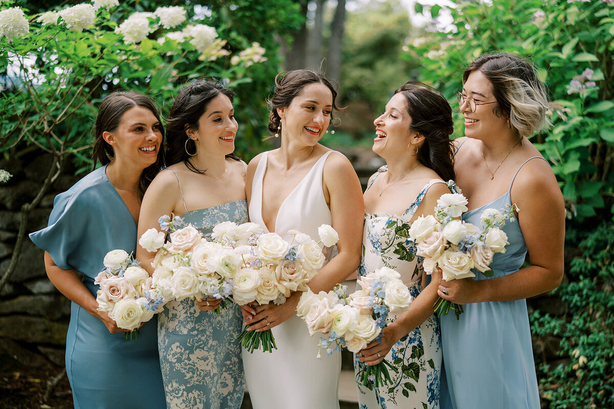bridesmaids flowers