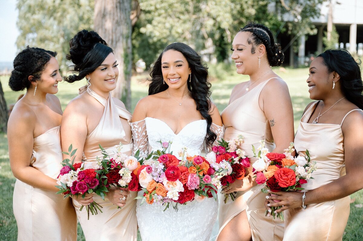 wedding-photographer-louisville-ky-bridemaids