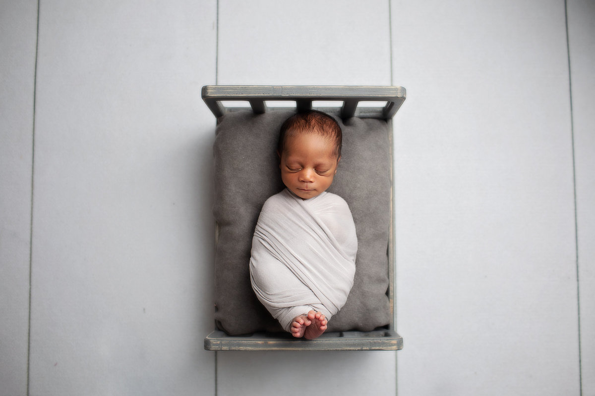 best Maryland newborn photographer, Baltimore newborn photographer, newborn photography near me, newborn portraits Crofton MD, professional baby photos