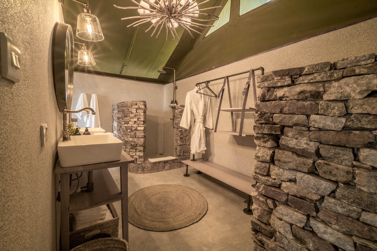 Luxury Safari Lodge (7)