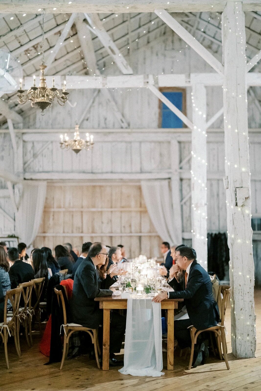 W11-Wedding-Photos-Caledon-Valley-Estate-Eleanor-and-Michael-2024-11-02-2500px-1202