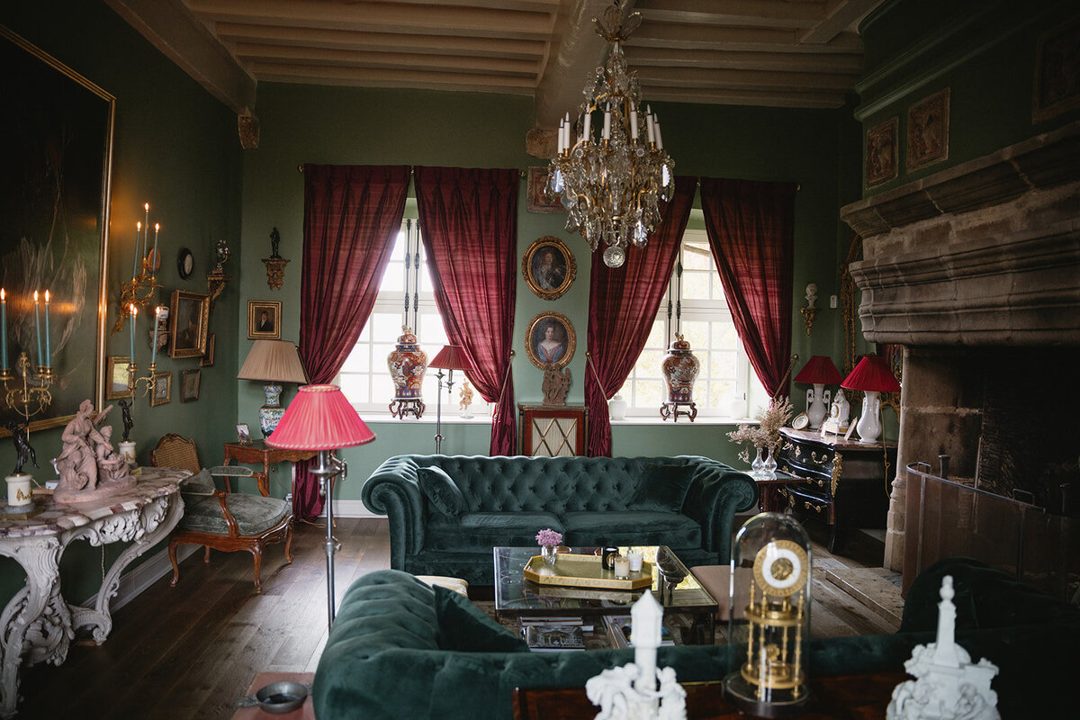 Wedding_Château _France_florist_trend _2025_maximalist_flowers_Capucineatelierfloral110