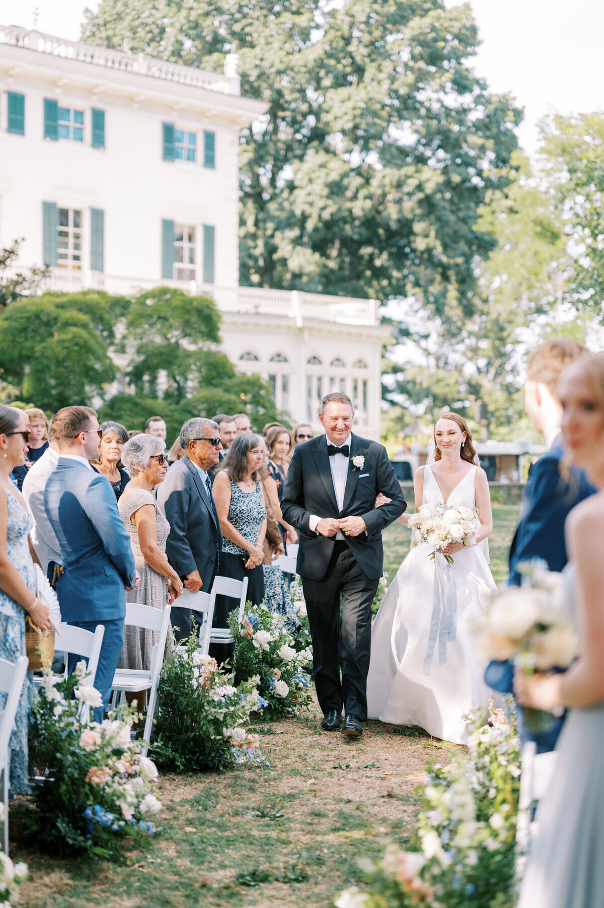 jaclyn-fisher-events-planning-romantic-riverfront-garden-wedding-in-philadelphia-36