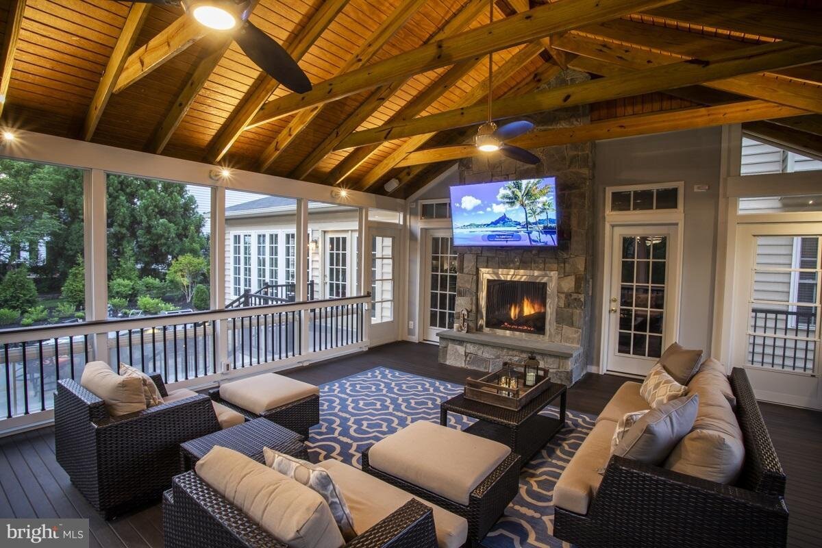 22045 Crested Quail Drive, Ashburn, VA - 1,085,000