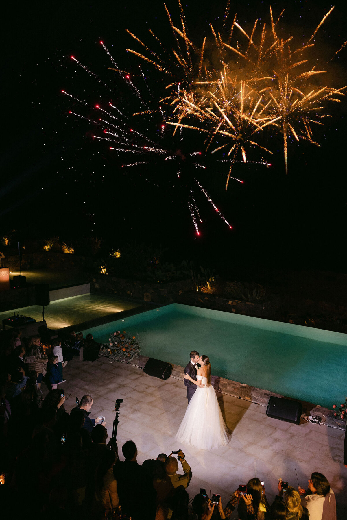 J&E | Glamorous Greece Wedding