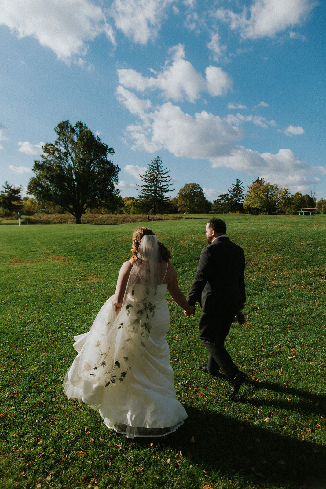 wedding-peoria-illinois-trailside-event-center-fall-october-boho-floral-romantic-rachael-marie-50-1