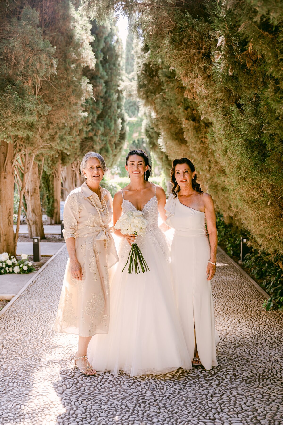AbieLivesayPhotography-GranadaSpainWeddingPhotographer-BoutiqueWeddingPlannerSpain-PalaciodelosCordovaWedding-CaraClay-352
