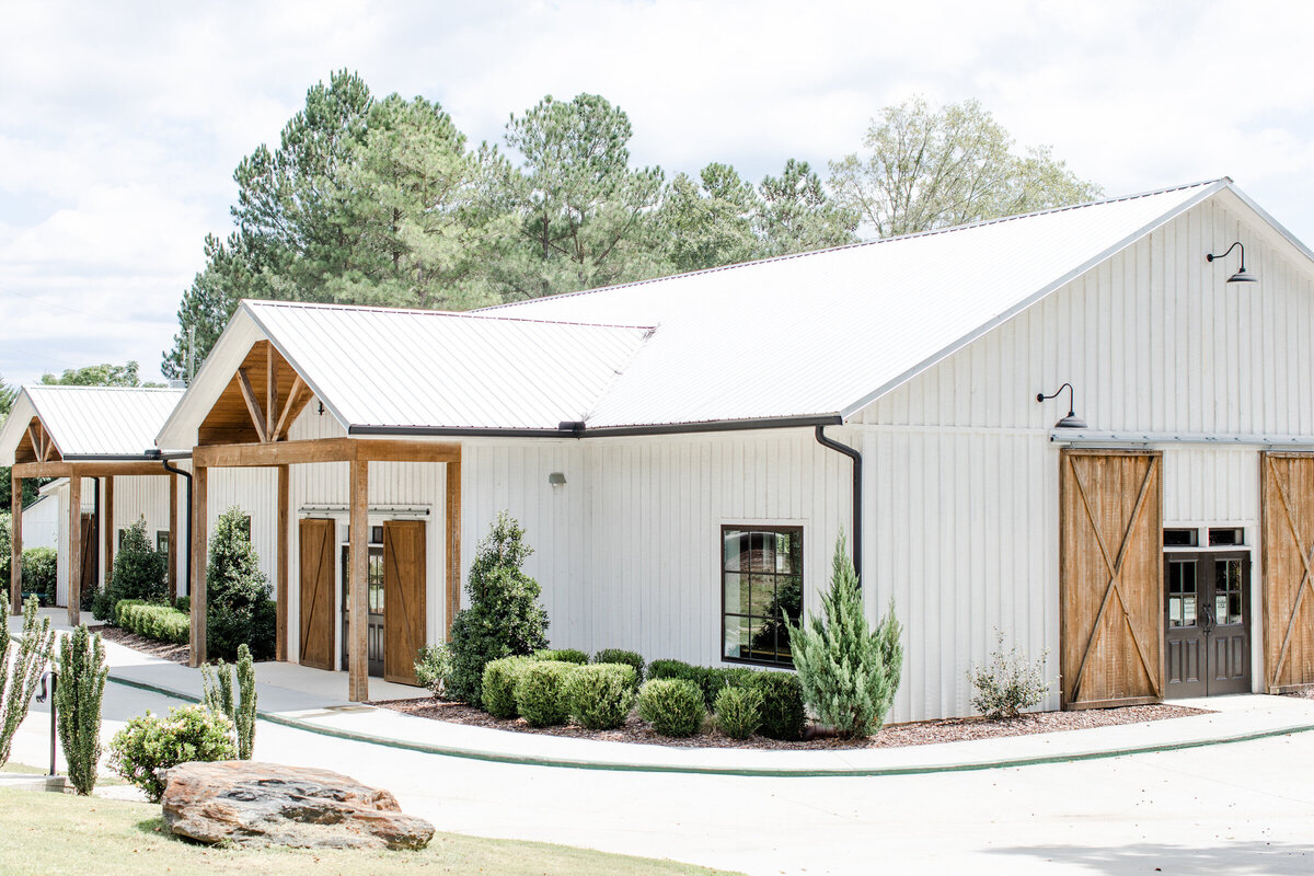 A white barn wedding venue in North Georgia
