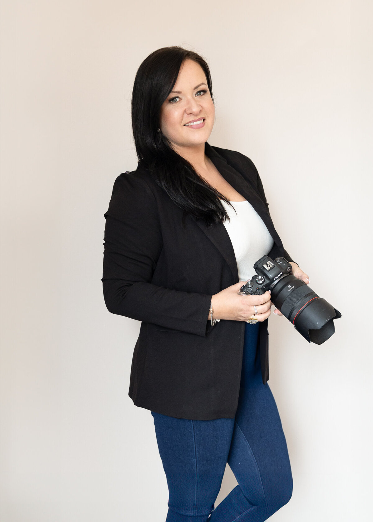 selfportrait-barbora-jones-photography-headshots-branding-photos-10