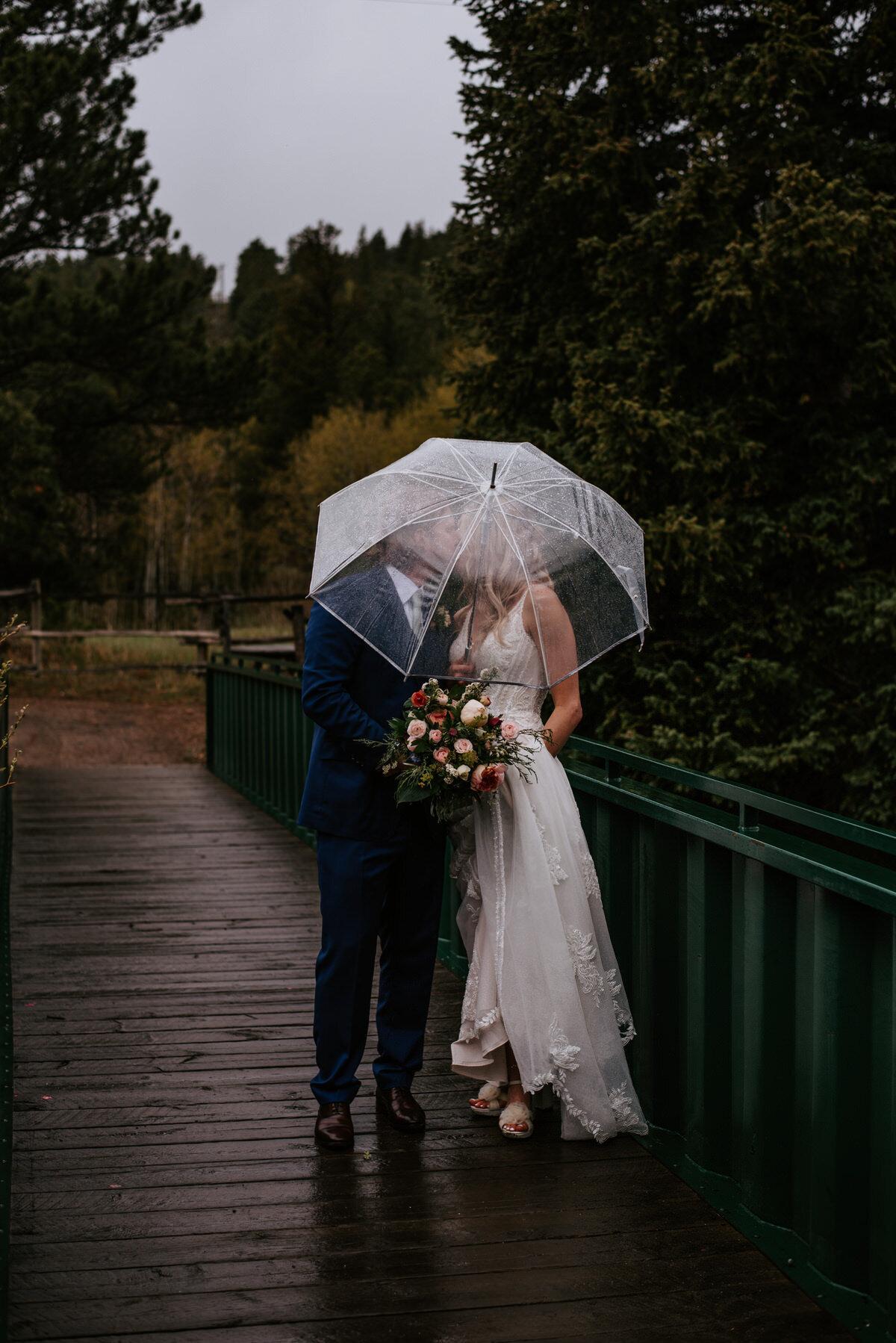 Sara + Lucas Sneak Peeks-40