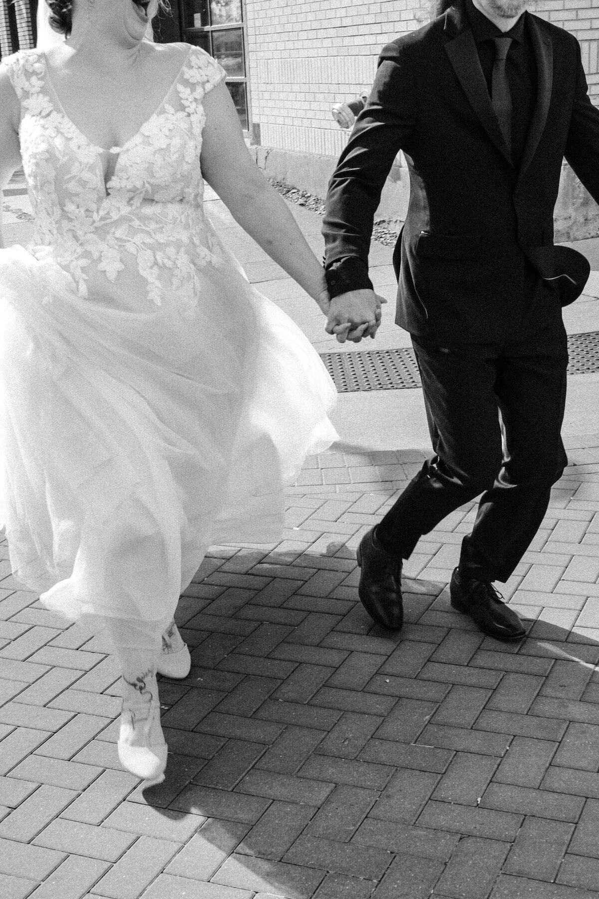 Cedar-Falls-Wedding-Photographer