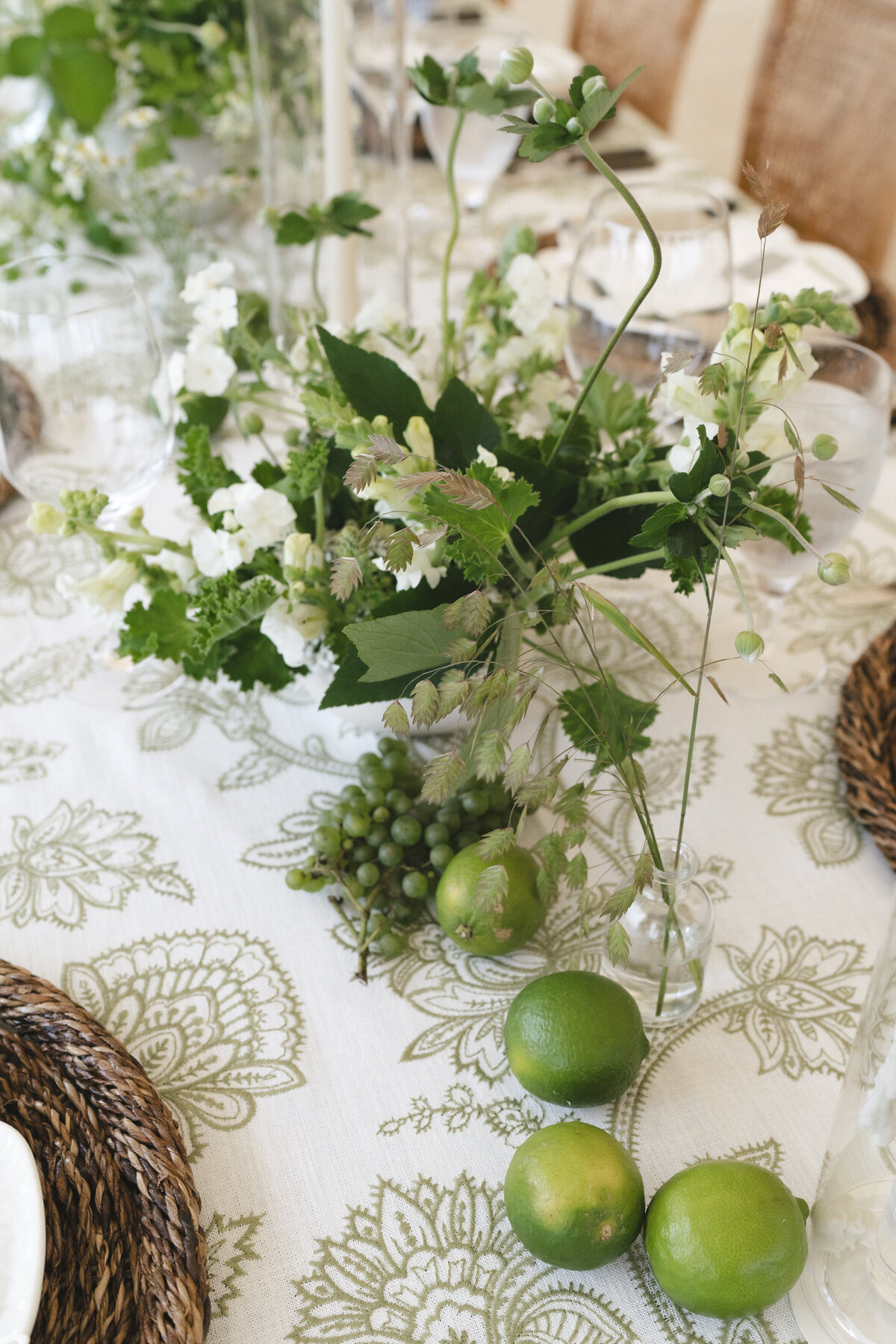 Marthas-vineyard-wedding-planner-kg-events-design-luxury-destination-weddings-private-events-corporate-events-edgartown-ma-event-designer-outdoor-tented-wedding-reception-island-wedding-vogue-wedding-pohogonot-21