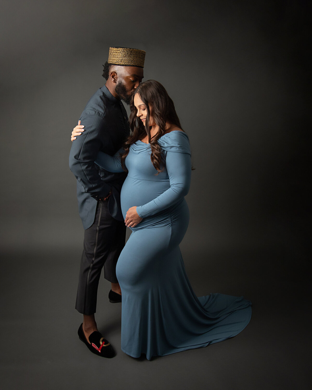 Couples-maternity-posing-south-jersey