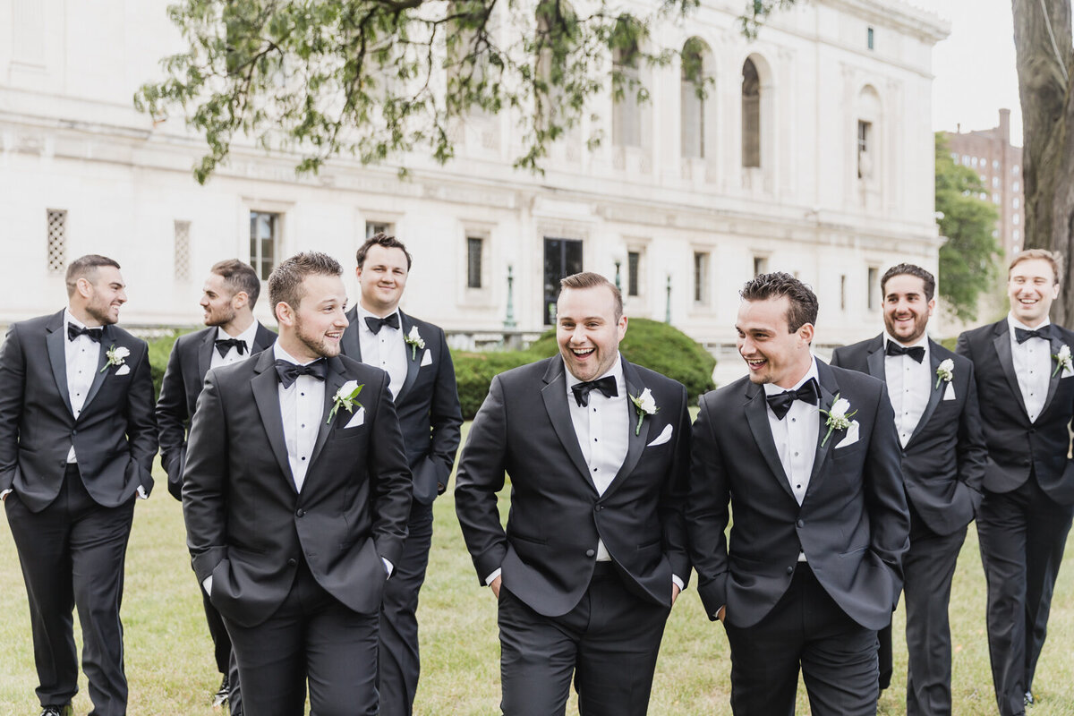 Classic Detroit Wedding at Saint Peter and Paul Church with Elegant Andiamo Reception18