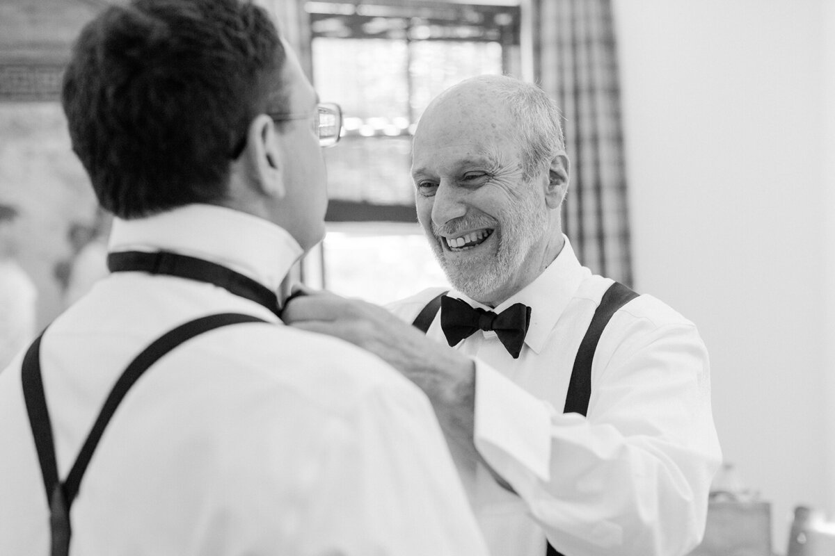 KateEdwardsWeddings_Lisa&Jacob_ValleyRockInn-27