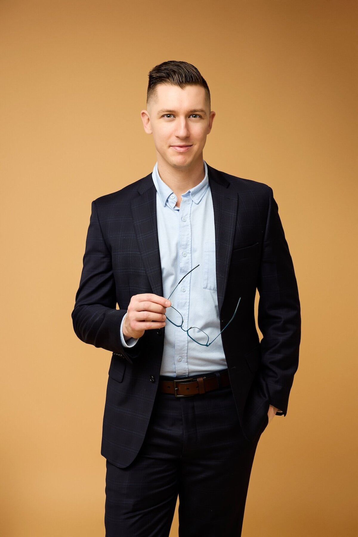 Charleston branding photography and headshots, Best Charleston headshot portrait photographer, get branding photos taken in Charleston, professional business portraits