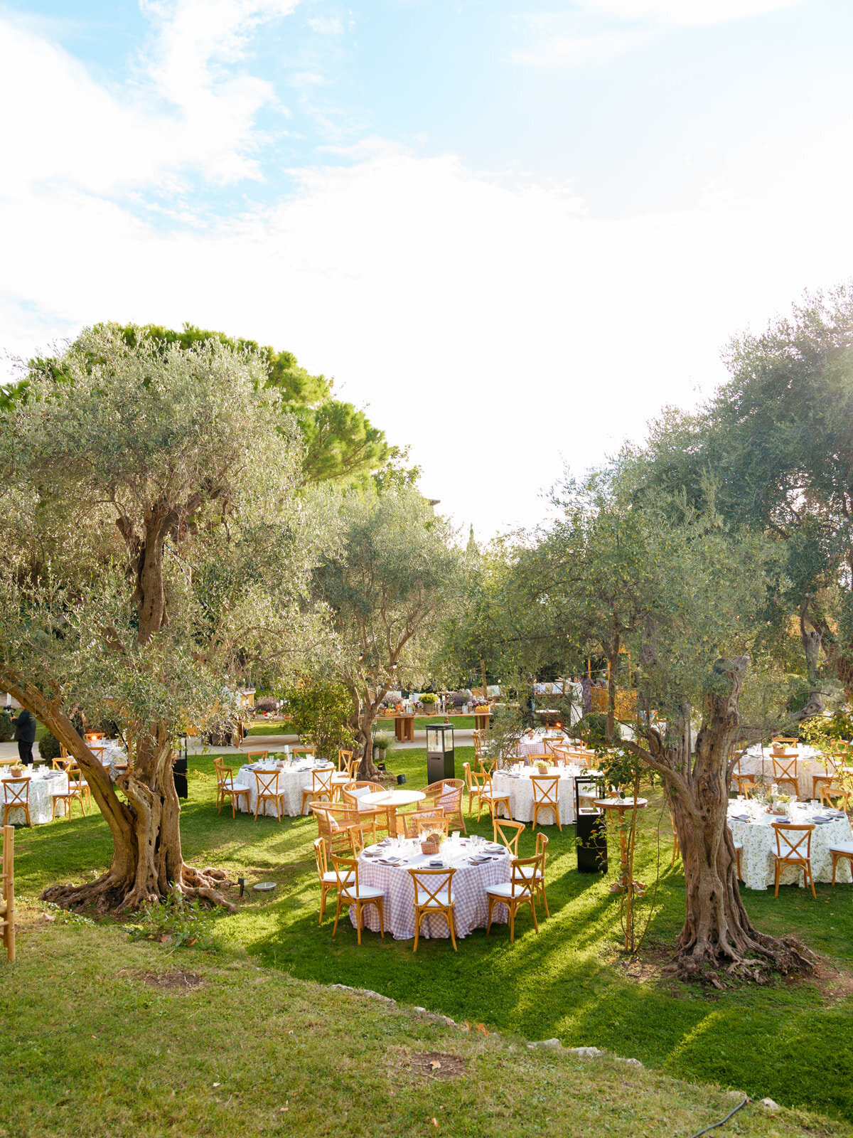 Exclusive destination wedding Provence, South of France Château Saint Martin
