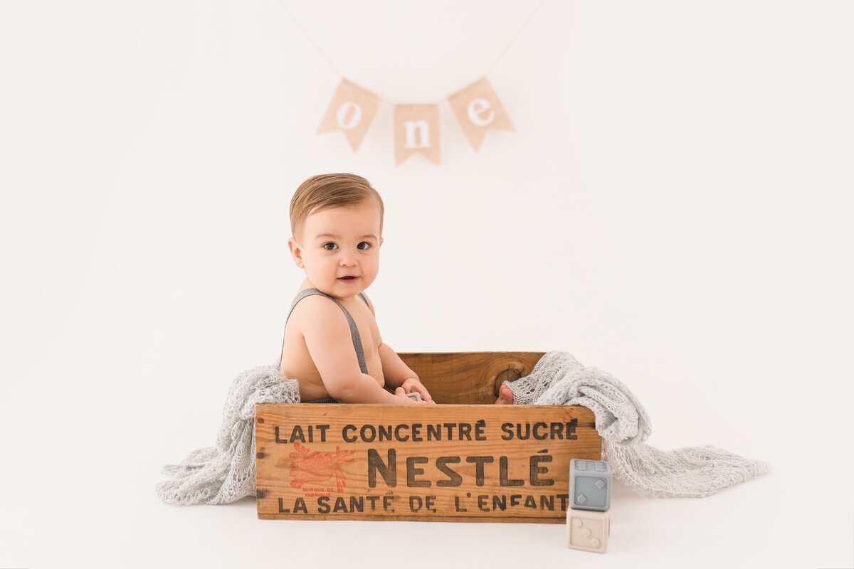 photographe bébé tours en studio