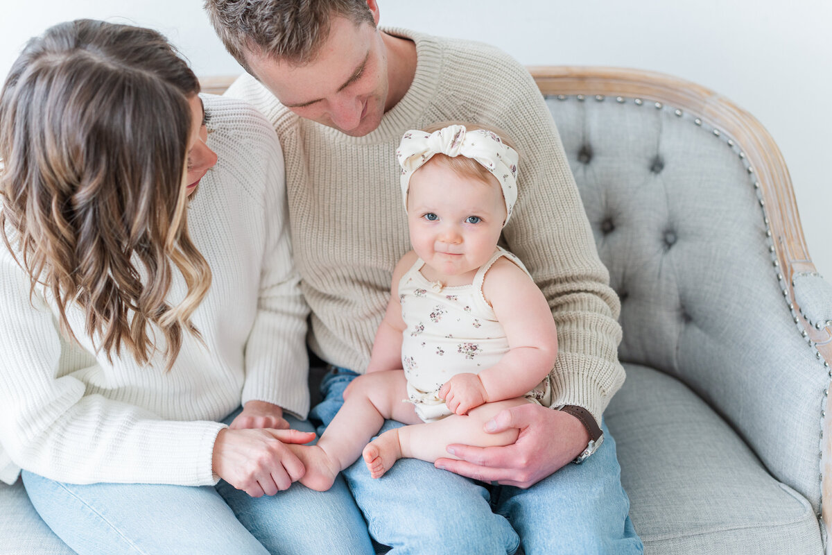 timeless studio one year girl pictures light and airy colorado family photographer elena spraguer photography 0051
