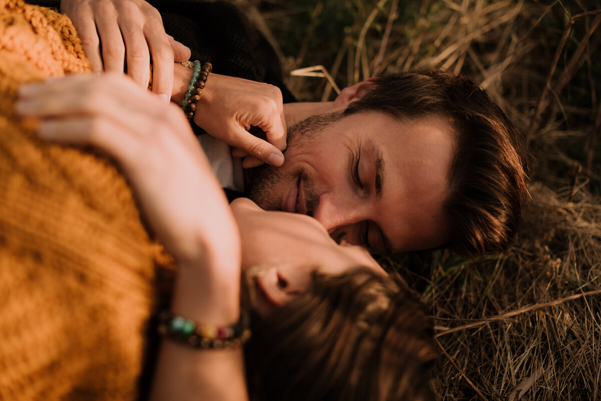 ally-and-nicholas-sunset-engagement-niagara-spring-golden-hour-6