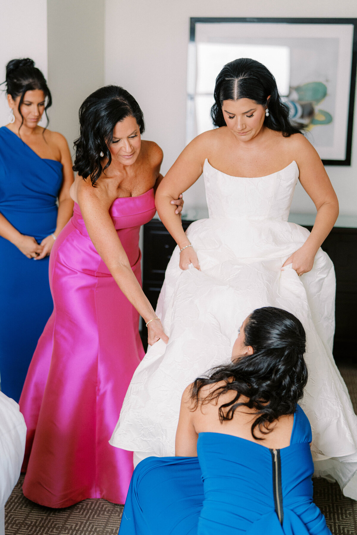 Philadelphia-Ritz-Carlton-Wedding-Bride-Getting-Ready_014