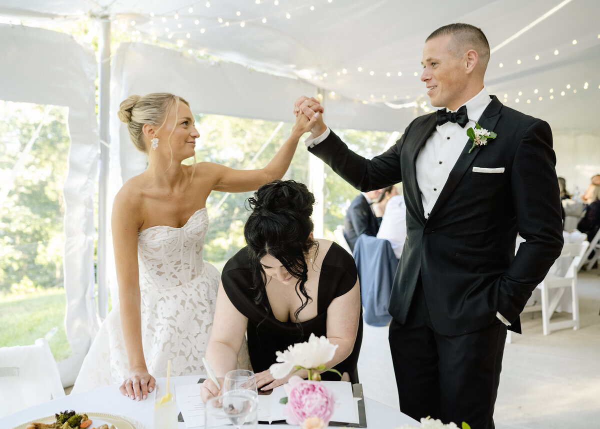 OliviaNoah_WeddingPreview178