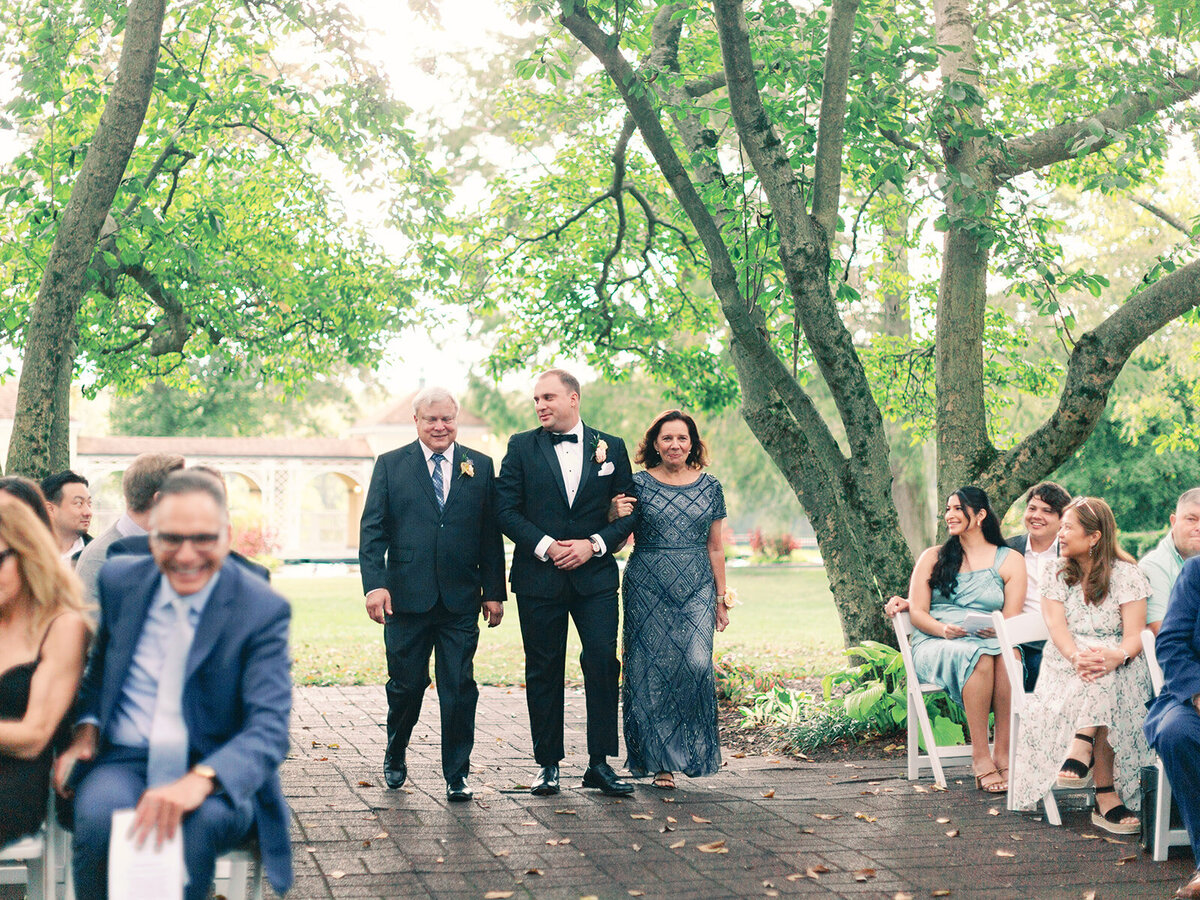 M+G_Belmont Manor_Morning_Luxury_Wedding_Photo_Clear Sky Images-689