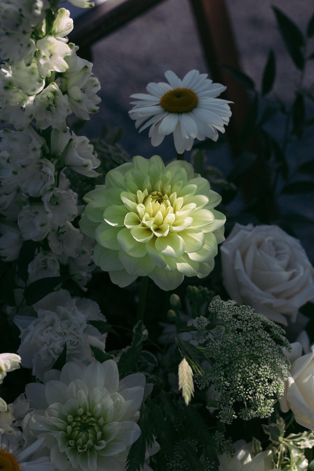 white-wedding-flowers