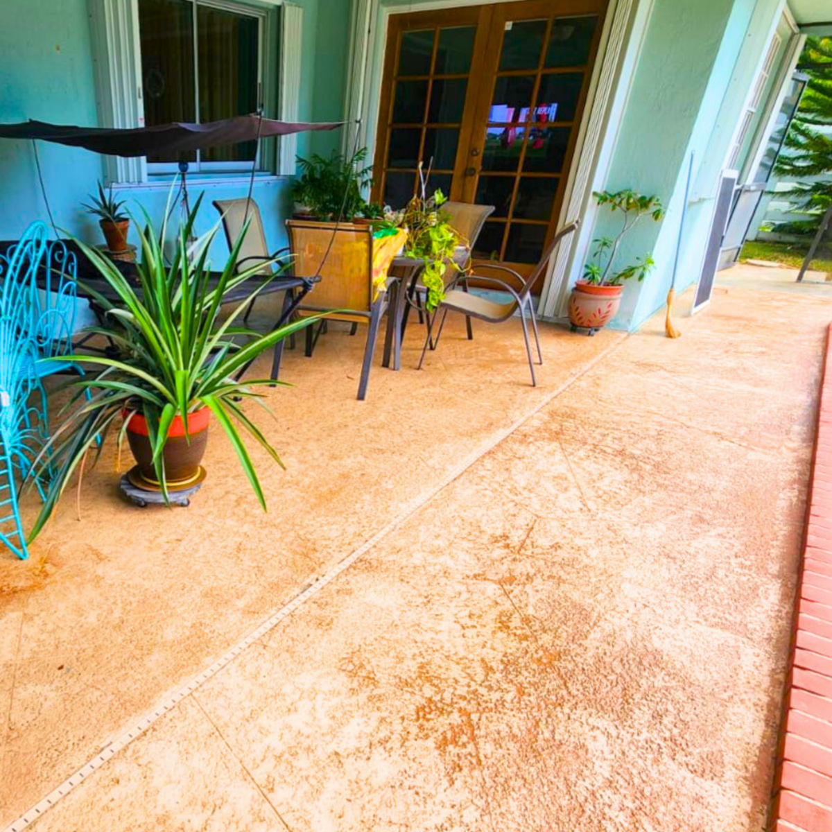 Pool Deck Clean