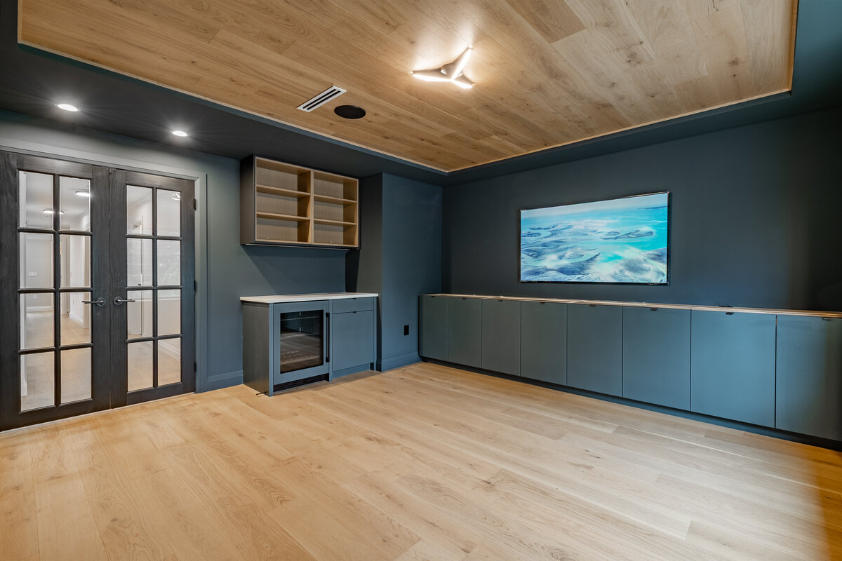 112 E 19th Ave-36