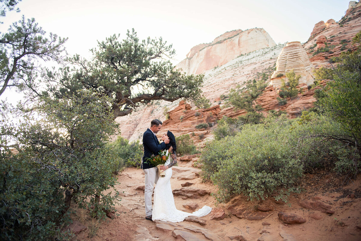 zion-national-park-elopement-wedding-photographer-10